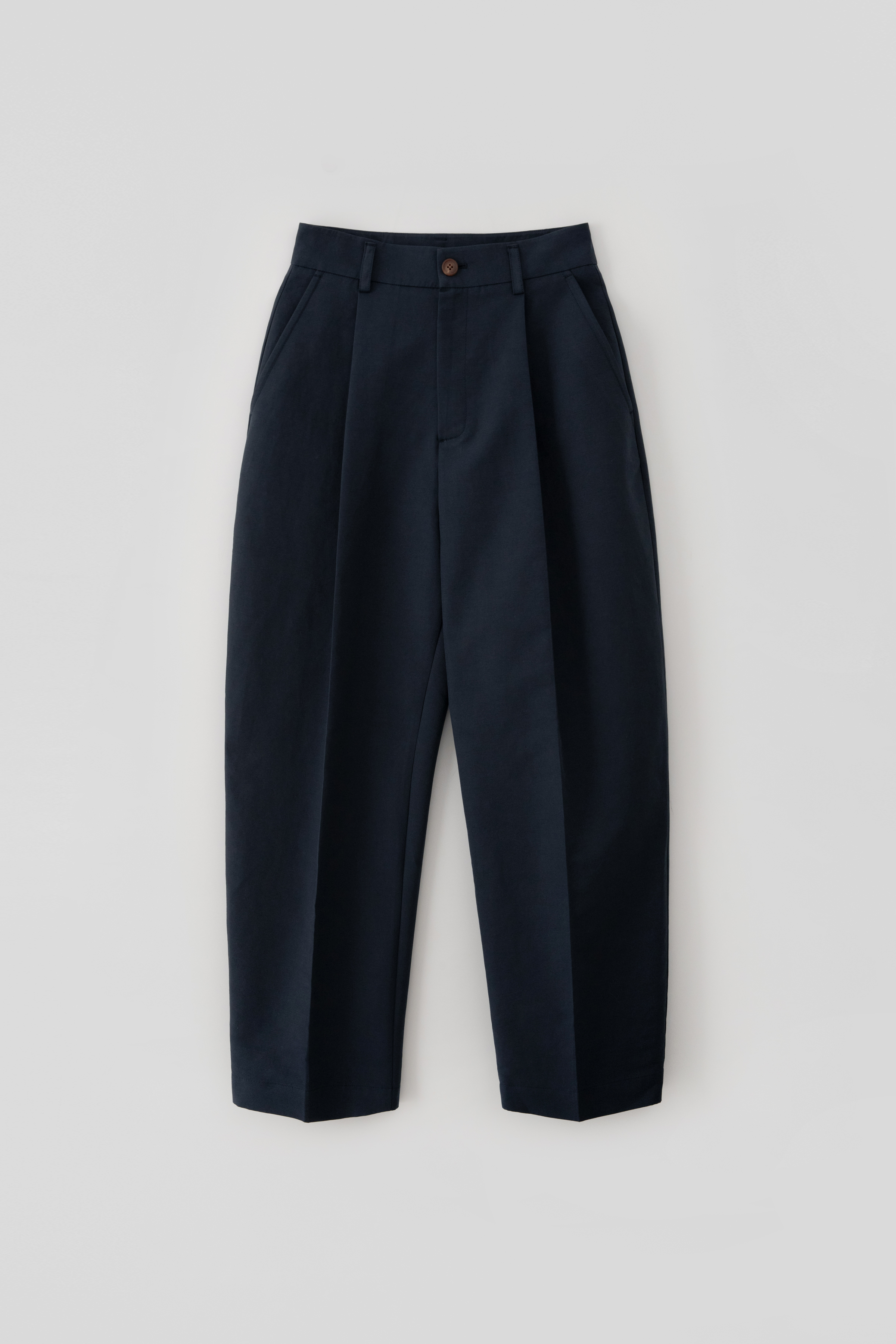 One-Tuck Curved Pants_Navy